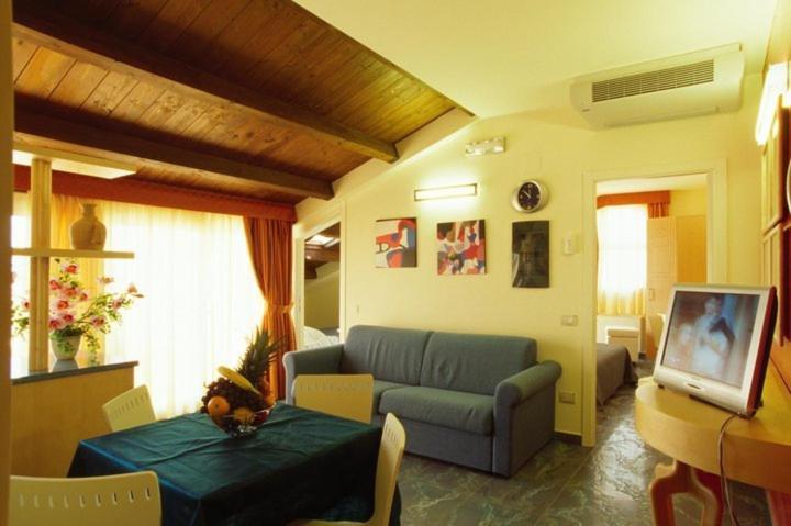 Residence Anchisemare Alba Adriatica Ngoại thất bức ảnh