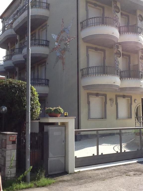 Residence Anchisemare Alba Adriatica Ngoại thất bức ảnh