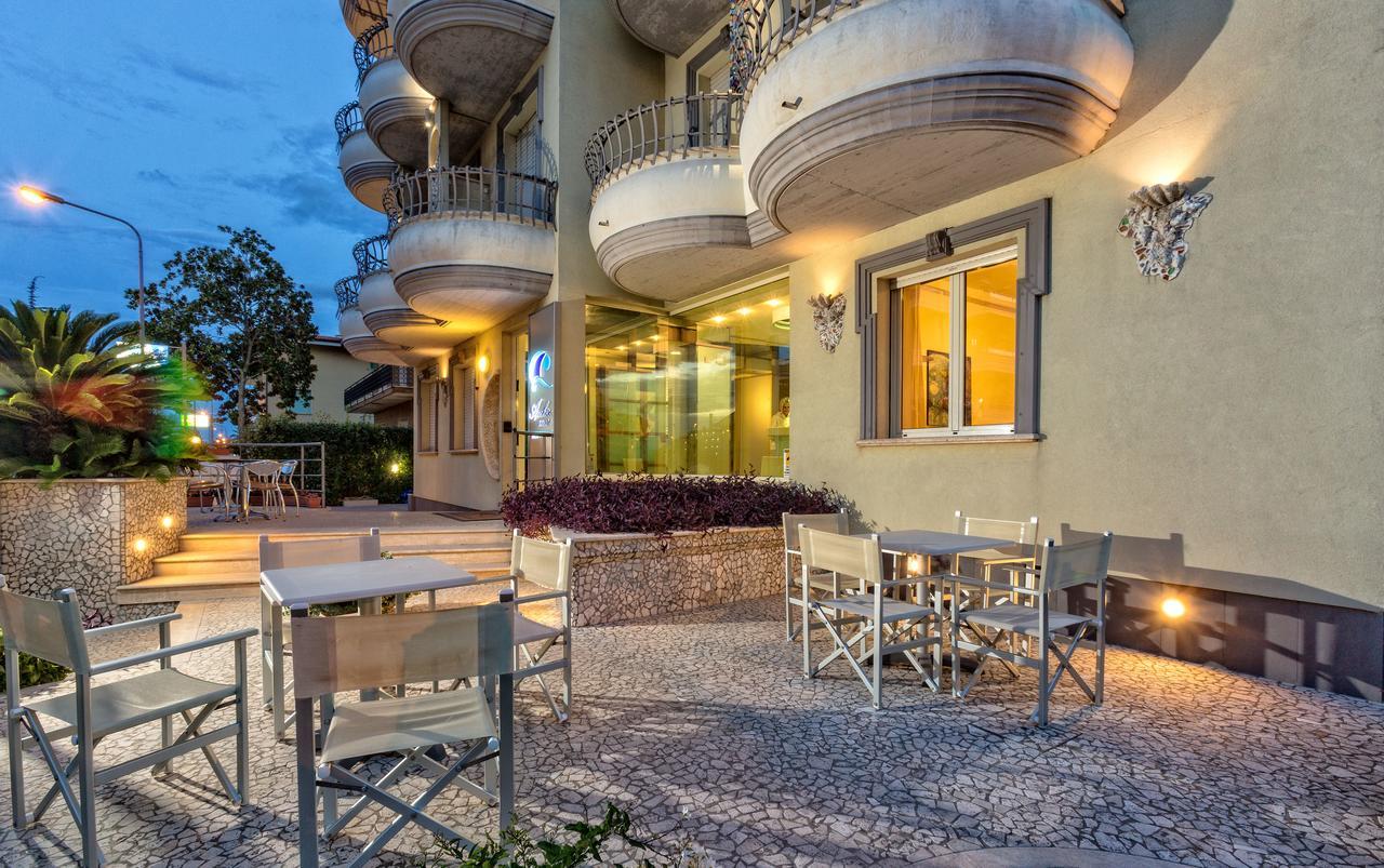Residence Anchisemare Alba Adriatica Ngoại thất bức ảnh