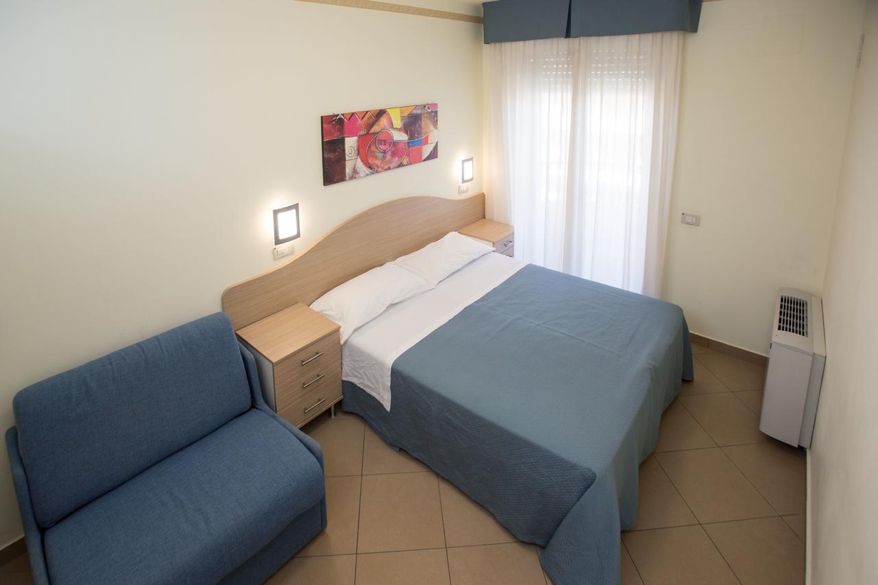 Residence Anchisemare Alba Adriatica Ngoại thất bức ảnh